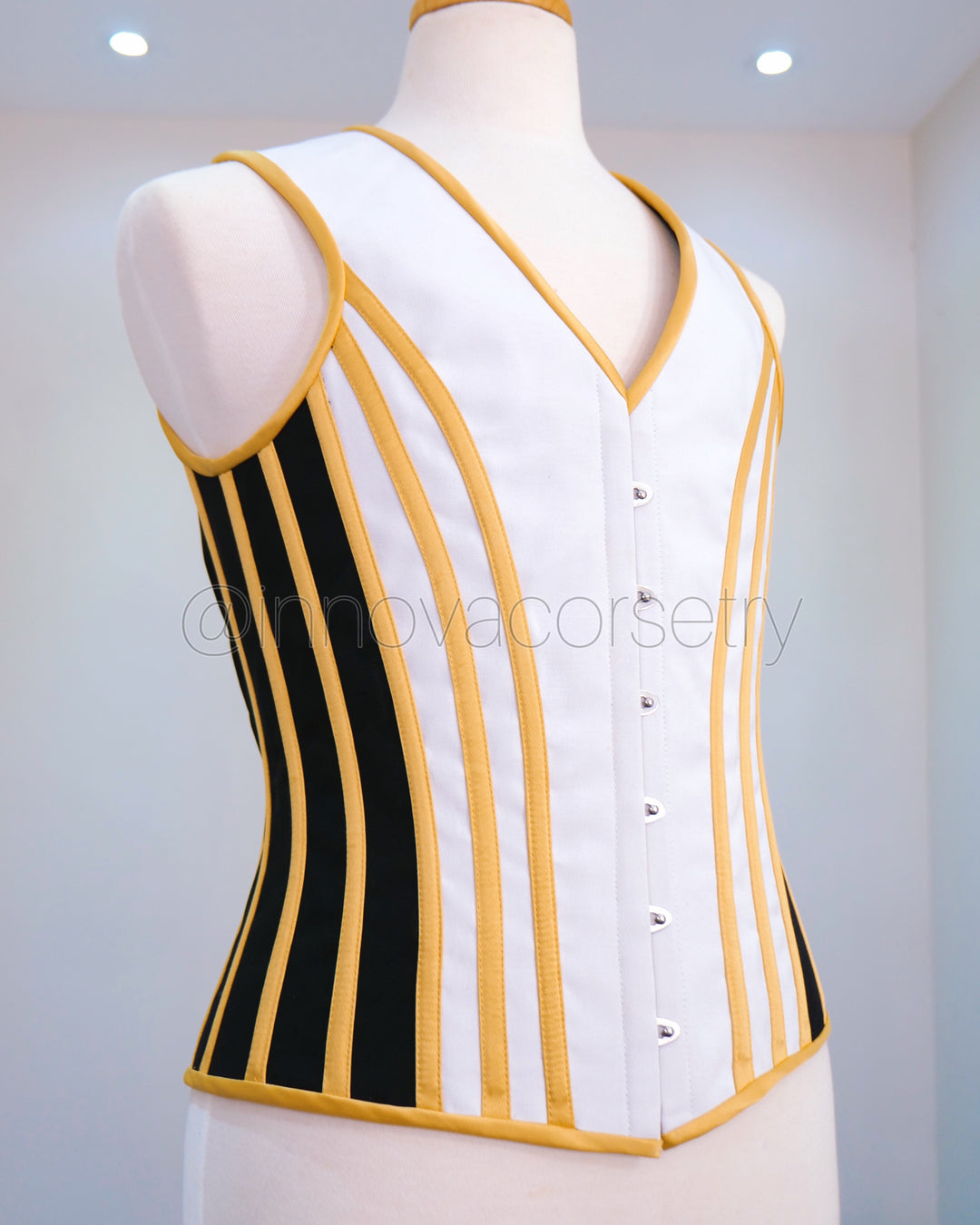 No. 75 | Corset Vest – Innova Corsetry